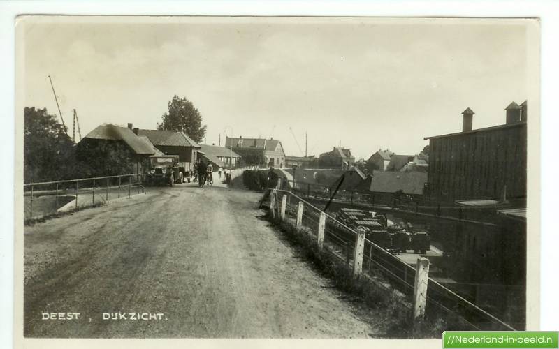 Luchtfoto's Deest / foto's Deest Nederlandinbeeld.nl