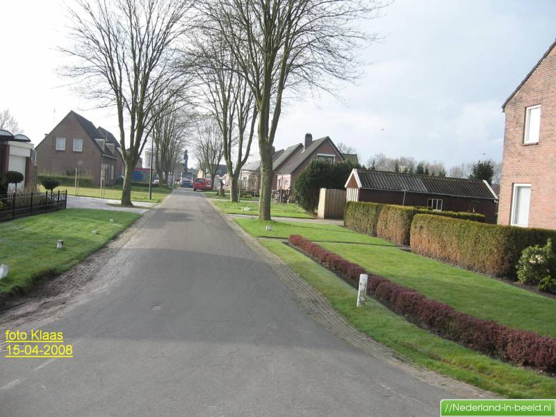 Luchtfoto's Veenoord / foto's Veenoord Nederlandinbeeld.nl