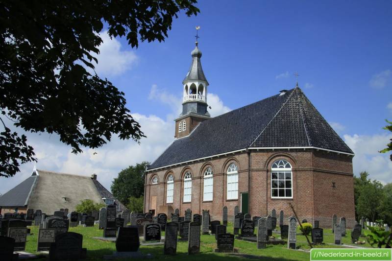 Chr Ger Kerk Damwoude Luchtfoto's Damwoude / foto's Damwoude | Nederland-in-beeld.nl