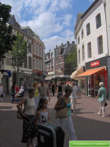 Luchtfoto's Sittard / foto's Sittard Nederlandinbeeld.nl