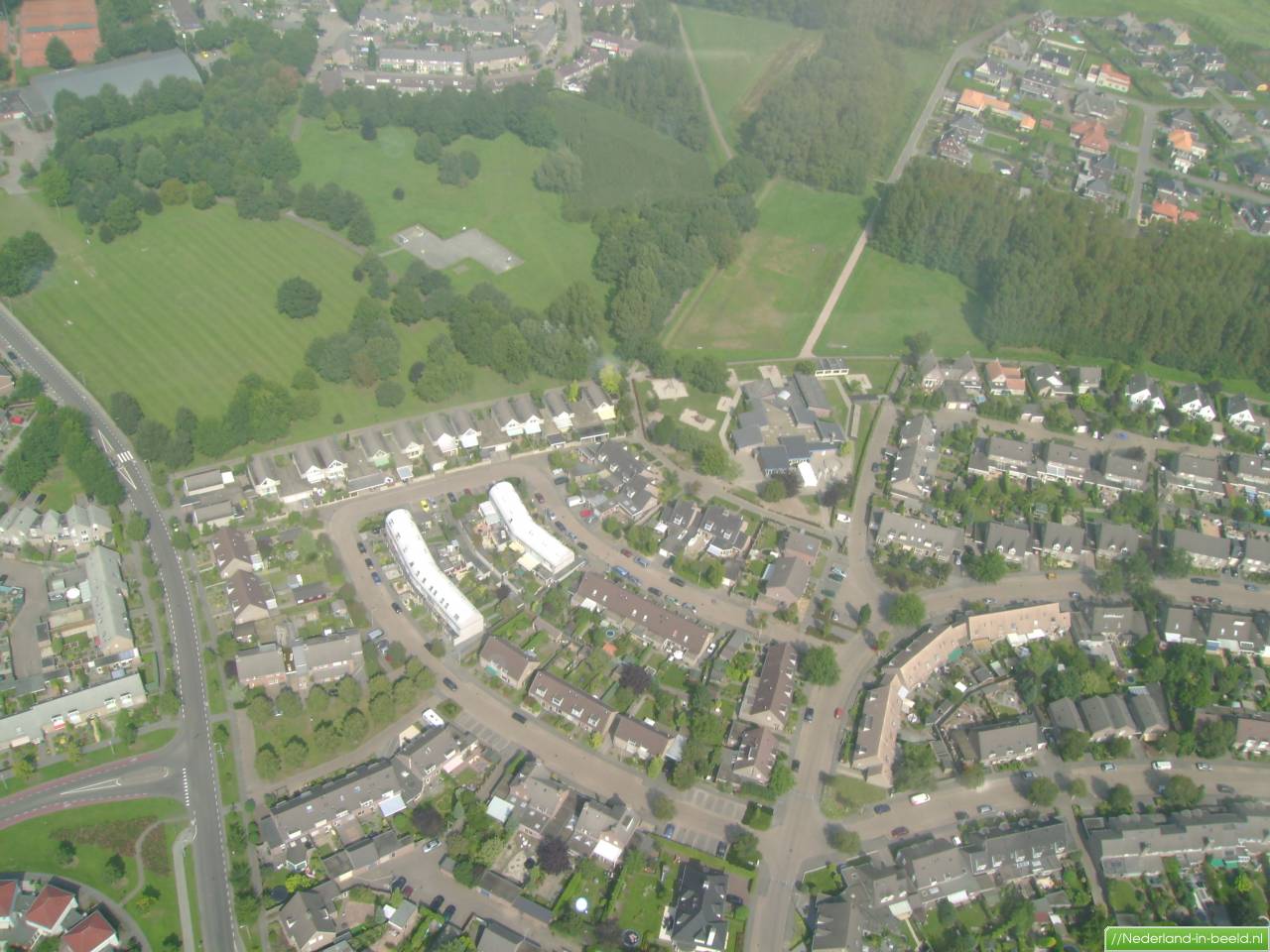 Luchtfoto's Asten / foto's Asten | Nederland-in-beeld.nl