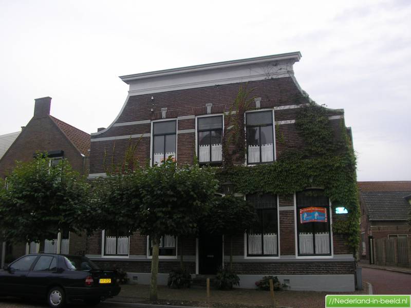 Ouwerkerk > Middenweg luchtfoto's / foto's Nederlandinbeeld.nl