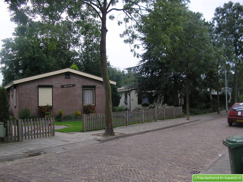 Luchtfoto's Ouwerkerk / foto's Ouwerkerk Nederlandinbeeld.nl