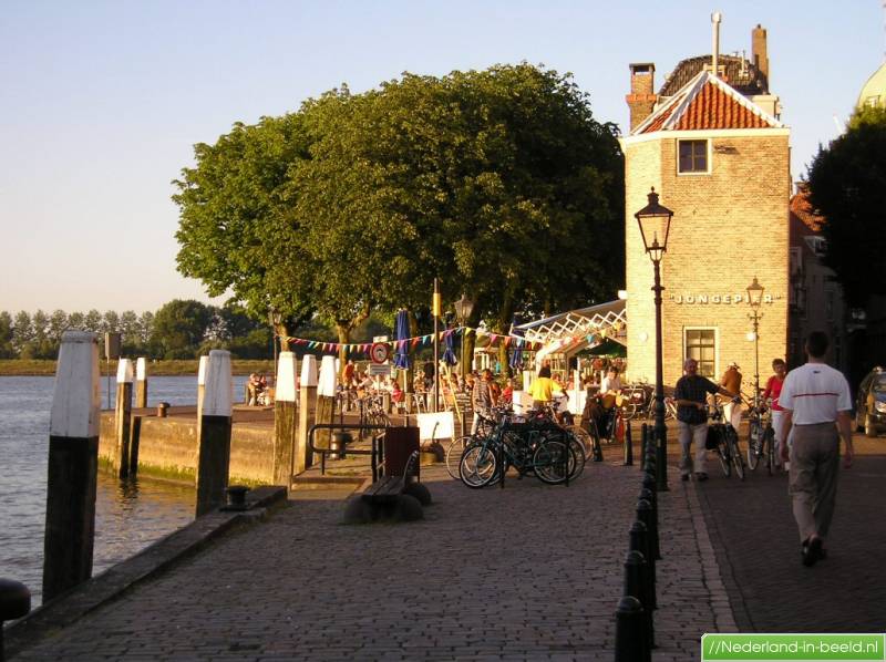 Luchtfoto's Dordrecht / foto's Dordrecht | Nederland-in-beeld.nl